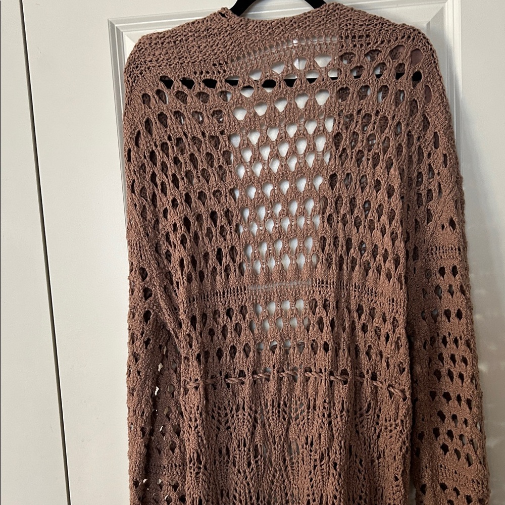 NEW LISTING! FREE PEOPLE CROCHET LONG DUSTER IN A BEAUTIFUL MAUVE COLOR - Picture 7 of 8
